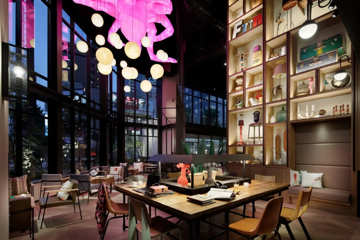 モクシー大阪梅田のBar Moxy